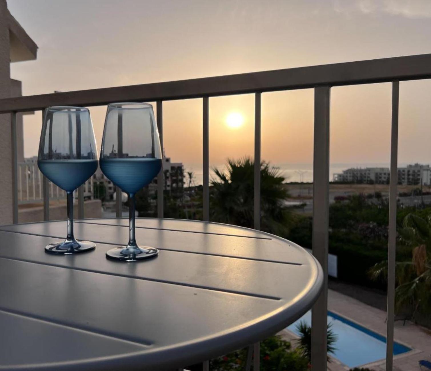 H&O Diamond Complex Sea View Apartment Paphos Exterior foto